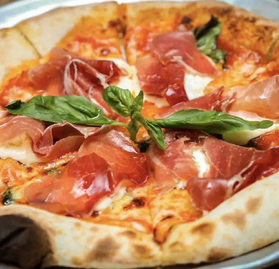 Stracciatella y Prosciutto
