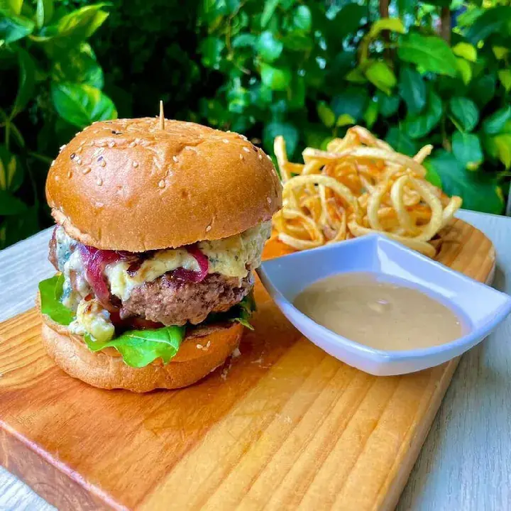 Tremenda Burger