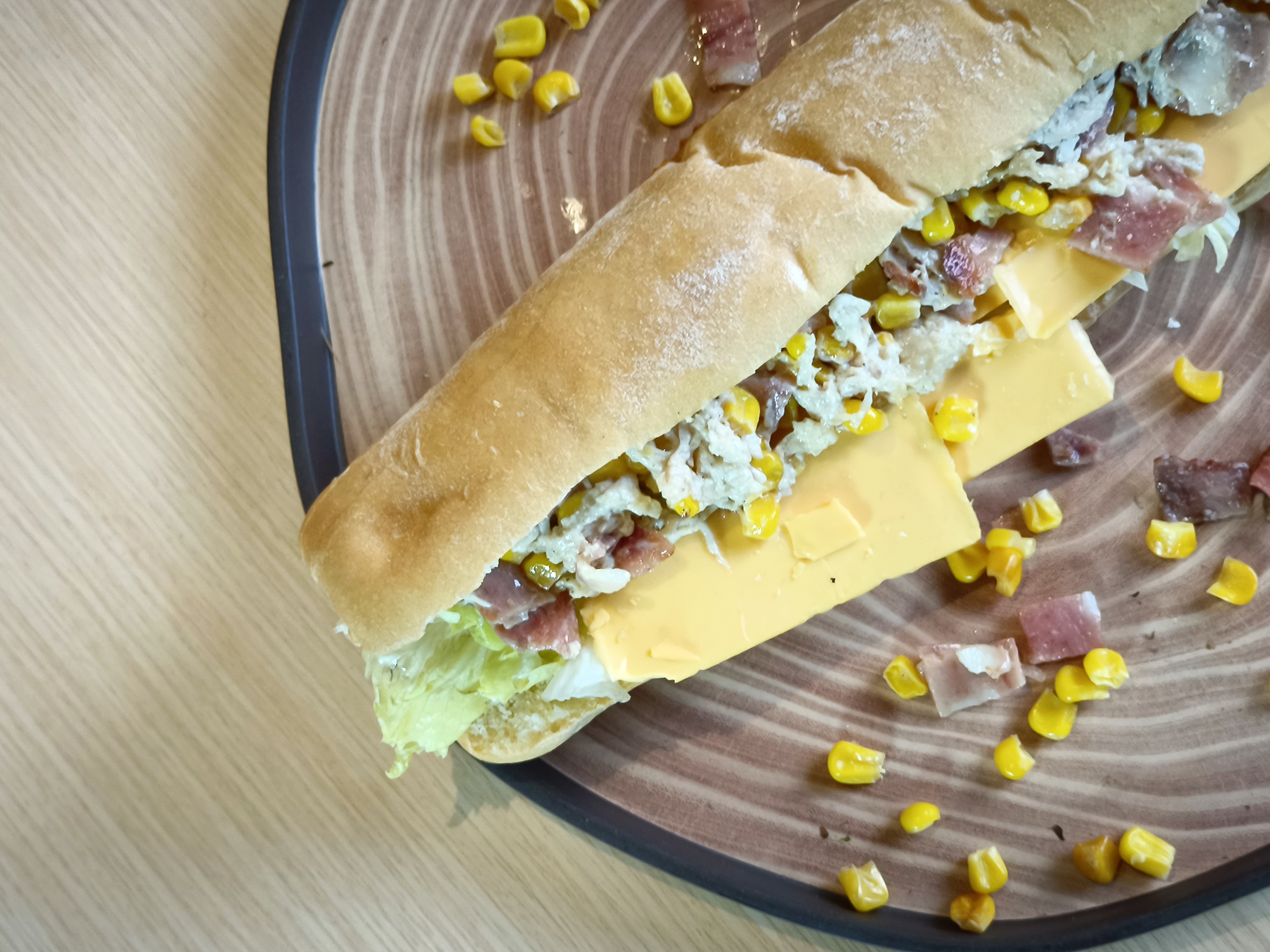 Sándwich de Pechuga de pollo en salsa de ajo casera